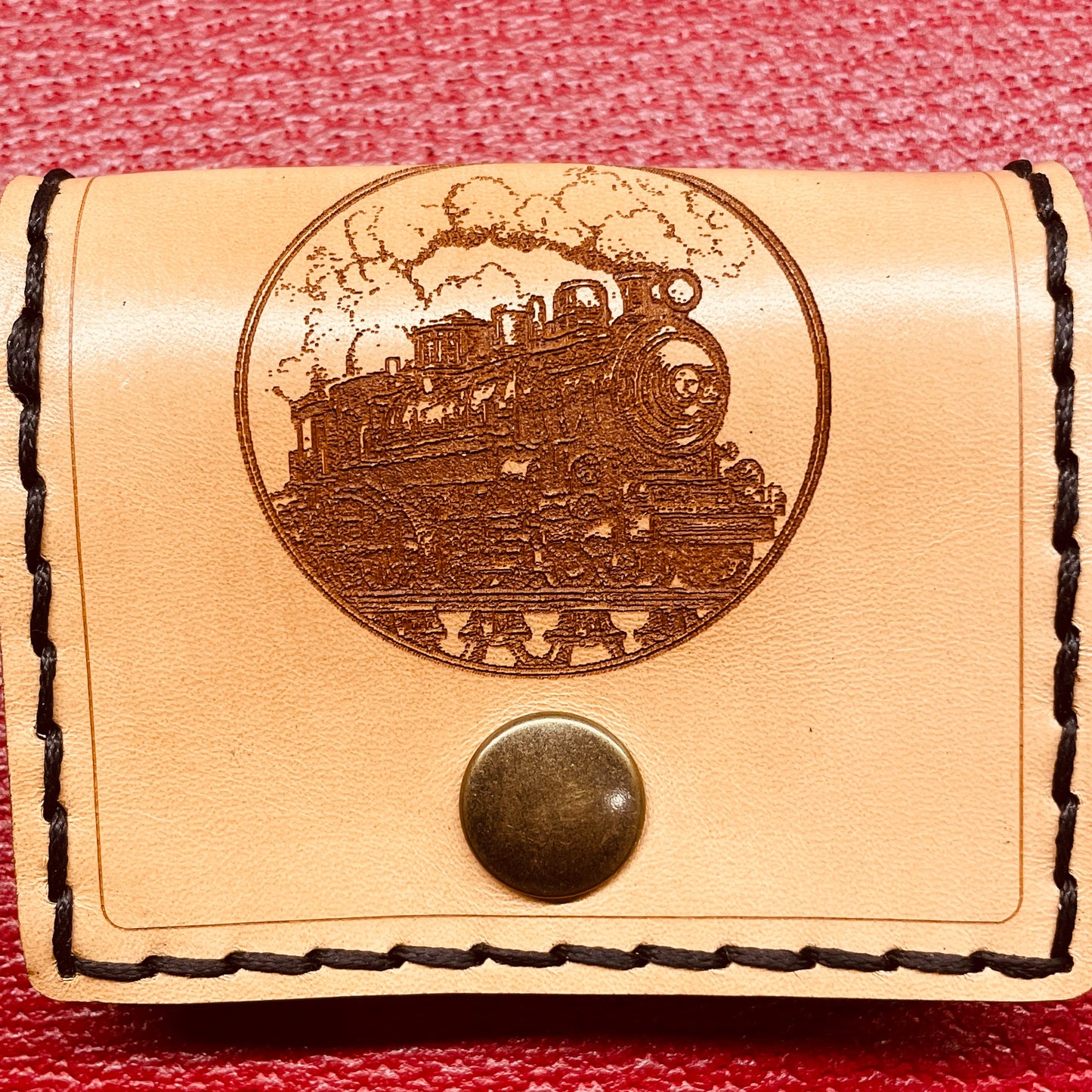 Porte-monnaie en cuir artisanal Steampunk avec locomotive, idée cadeau unisexe, excellent comme organisateur de poches et de tabac